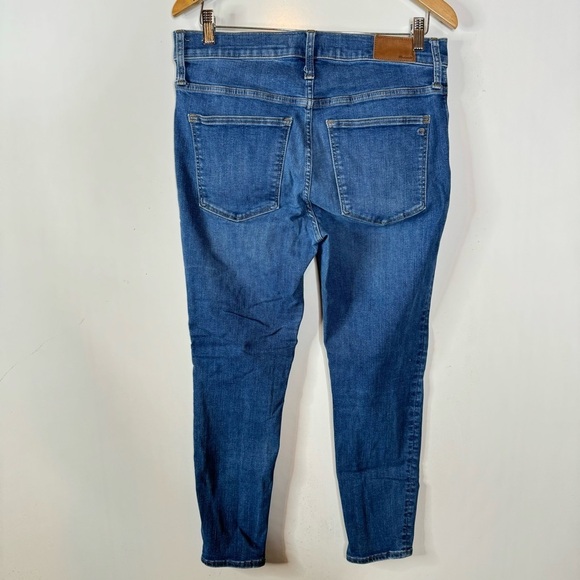 Madewell Petite 9" Mid-Rise Skinny Jeans in Pendale Wash Size 31P - Picture 4 of 8